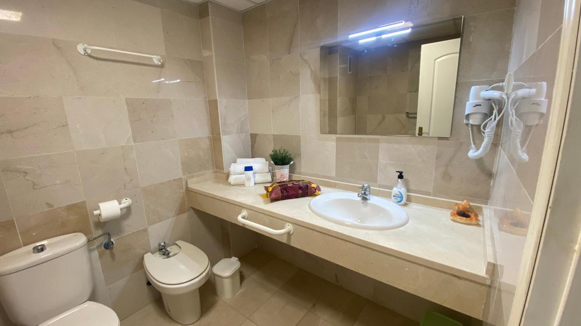 Carihuela Plaza Del Remo Apartment Torremolinos Exterior photo
